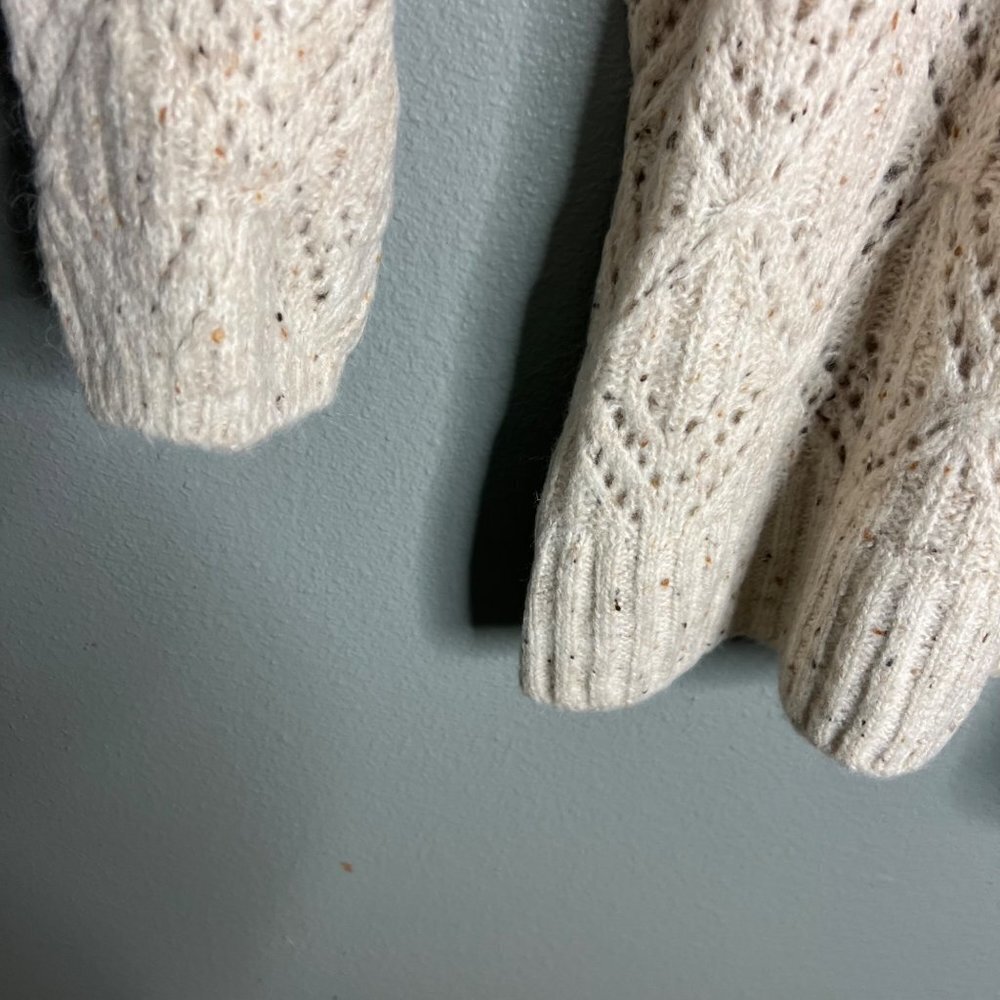 NWOT Old Navy Pointelle Knit Ruffle Sleeve Sweater Cream Plus Size 2X 3X 4X - Picture 4 of 7
